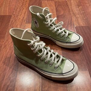 Women's Light Green Converse